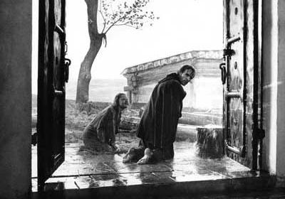 Un scena di "Andrej Rublëv" di Andrej Tarkovskij